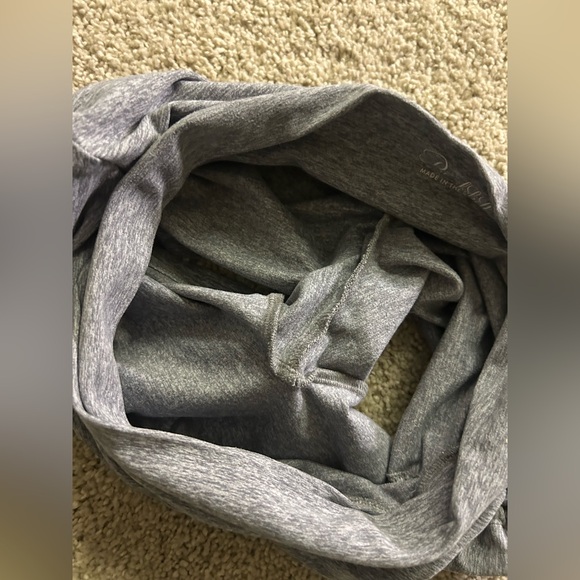 Bombshell Sportswear CONTOUR TOGGLE SHORTS in Cloud - Picture 6 of 6